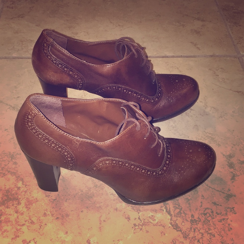 Franco Sarto oxford heeled booties size 7.5